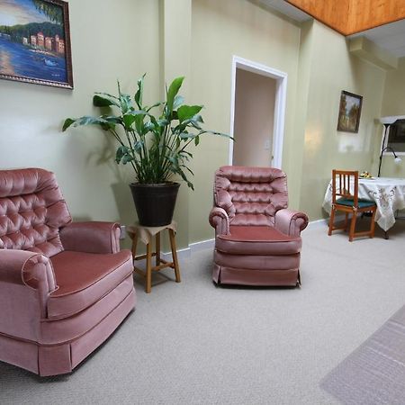 Villa Maria Country Inn Acheson Dış mekan fotoğraf