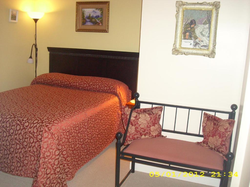 Villa Maria Country Inn Acheson Oda fotoğraf