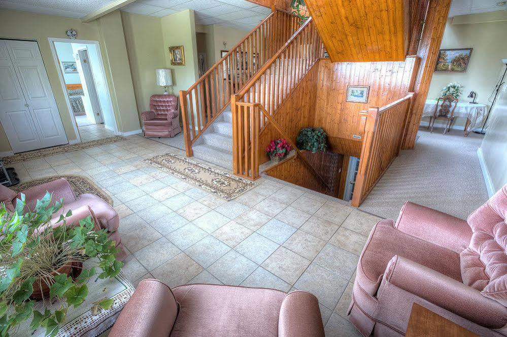 Villa Maria Country Inn Acheson Dış mekan fotoğraf